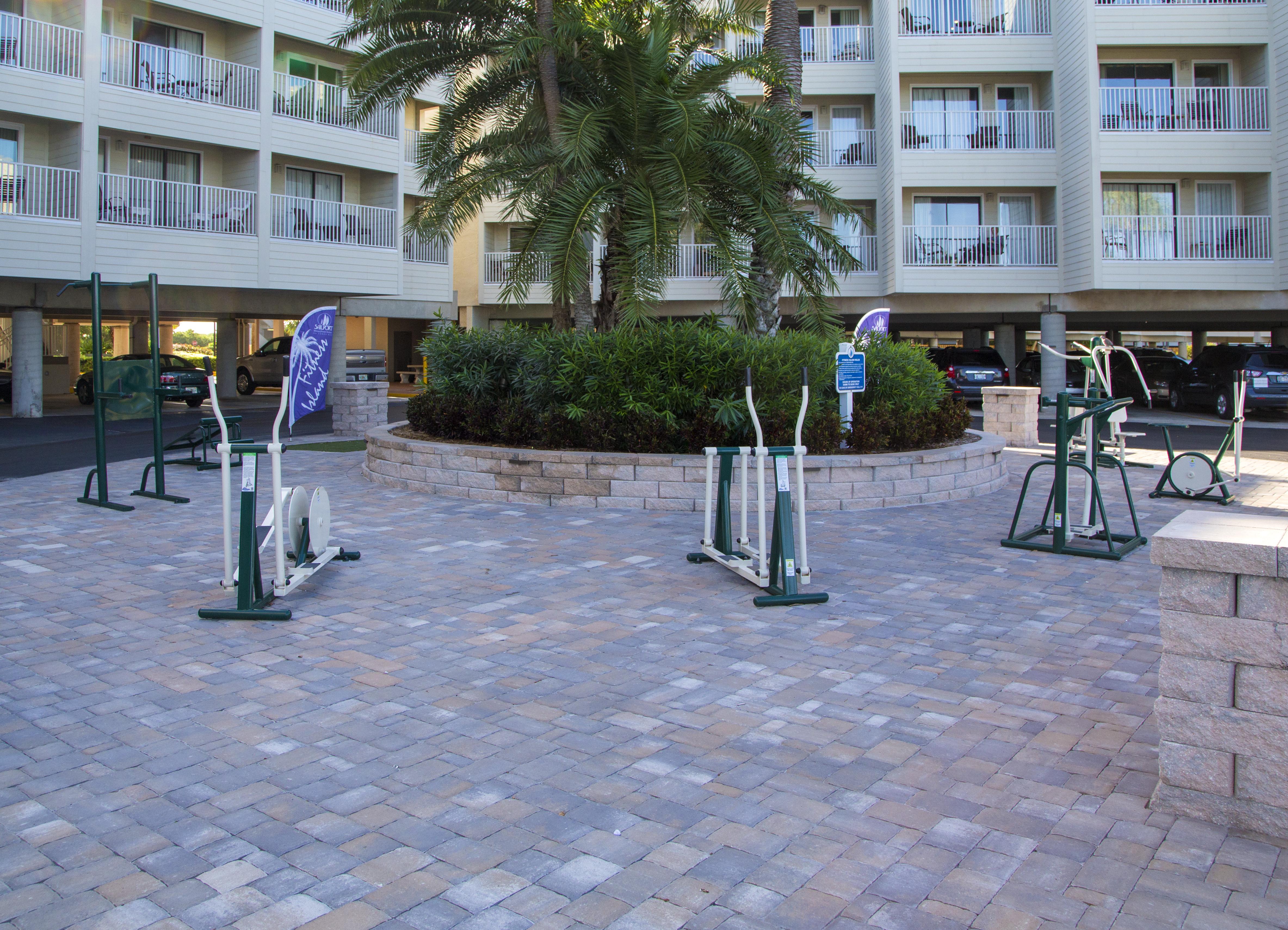 Sailport Waterfront Suites Tampa Exterior photo